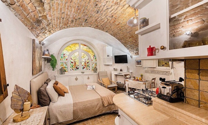 Desenzano del Garda City Centre Apartment | Experience C'era una volta in centro: Top-Rated Family Stay