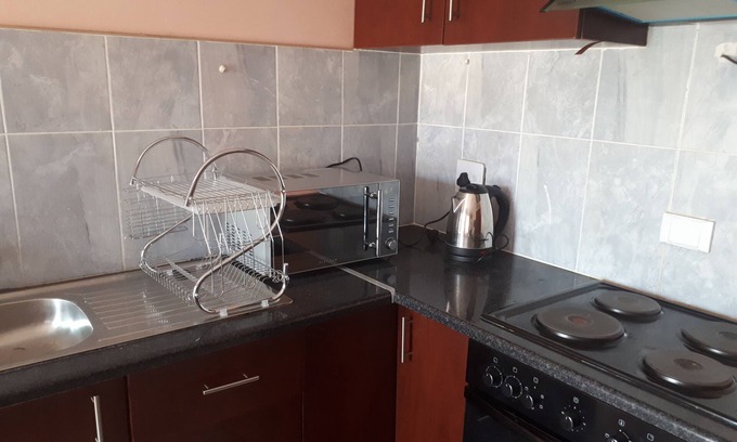 Meyerton House | Cozy C-Land Guest House in Meyerton with Family Amenities