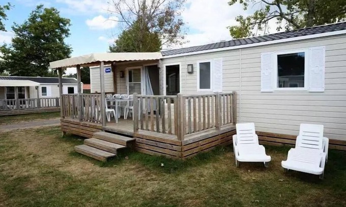 Givrand House | C- Mobil-home Quatro - 4 Schlafzimmer 2 Duschräume 8 bis 10 Personen - 8 Pers. im Preis inbegriffen