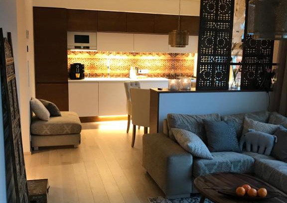 Kesklinn Apartment | Top-Rated C.R Jakobsoni with Hot Tub & Family-Friendly Features