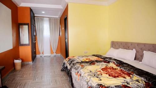 Western North Region House | Budget-Friendly C-VISION GUESTHOUSE with Family Amenities