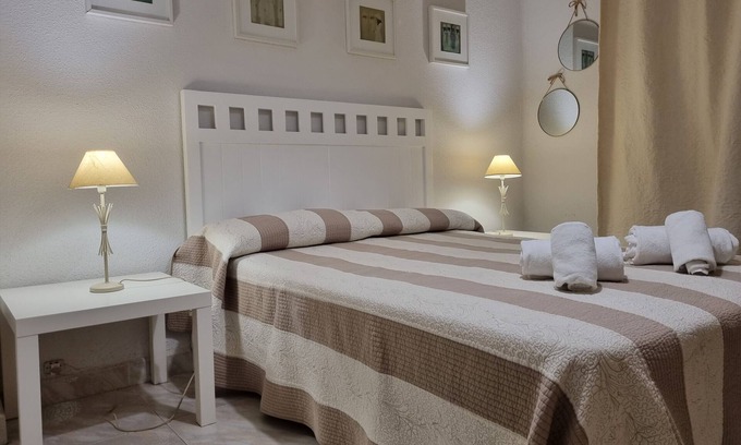 Somo Apartment | Relaxing Retreat at Apartamento Somo with Spa & Kitchen