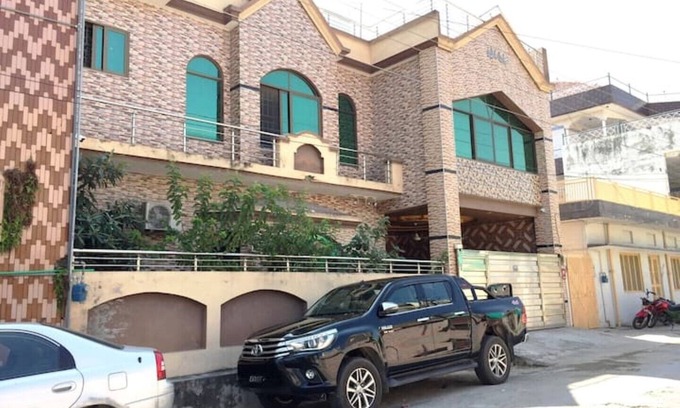 Islamabad Villa | Cozy 3-Bed Guesthouse for Overseas Pakistanis in Mirpur