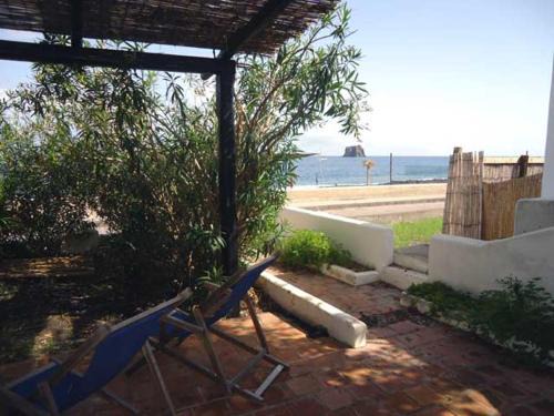 Stromboli Apartment | Pet-Friendly Retreat at Ca Balena a Mare for Families