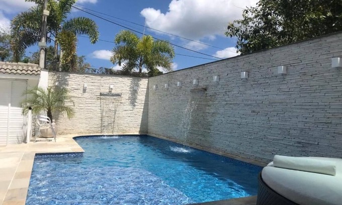 Vargem Grande House | Relax at Casa Muruci: Pet-Friendly Getaway with Spa