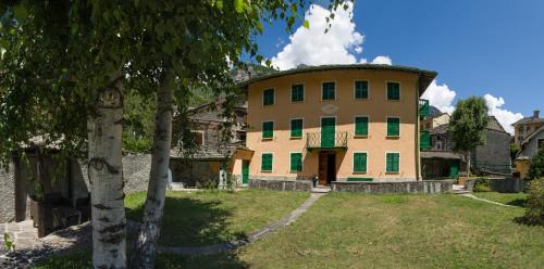 Groscavallo Bed & Breakfast | Discover Ca’d’ambra: Family-Friendly Retreat with Top Reviews