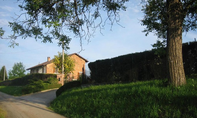 Cantarana Bed & Breakfast | Exceptional Stay at Ca' 'd Carlot: Pet-Friendly Comfort