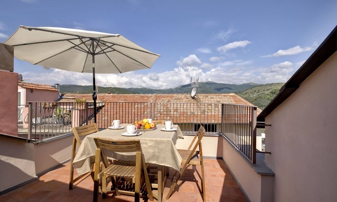 Civezza House | Charming Cà De Pace: Family-Friendly Retreat in Civezza