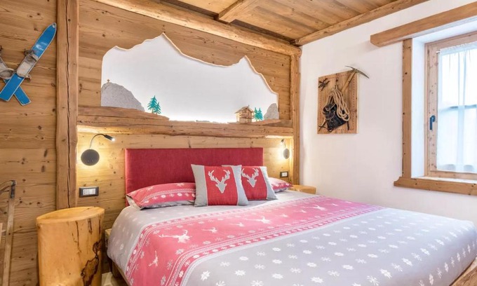 Fraviano Apartment | Exceptional Stay at Ca' dei Martinei with Hot Tub & Kitchen