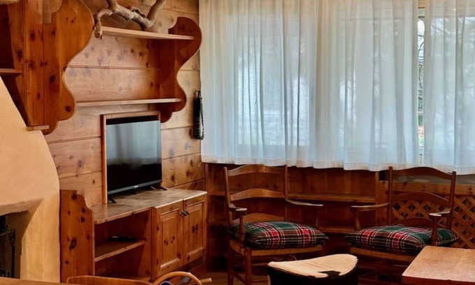 Cortina d'Ampezzo Historic Centre Apartment | Cà Dolomia - Beautiful apartment near the center of Cortina