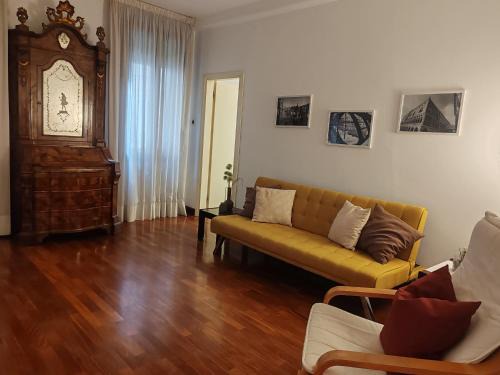 San Polo Apartment | Delightful Ca Donzela: Pet & Child Friendly Retreat