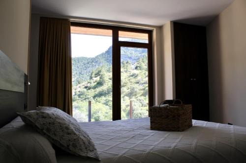 Prat de Comte House | Experience Comfort at Ca L'Ángels - Pet Friendly Retreat