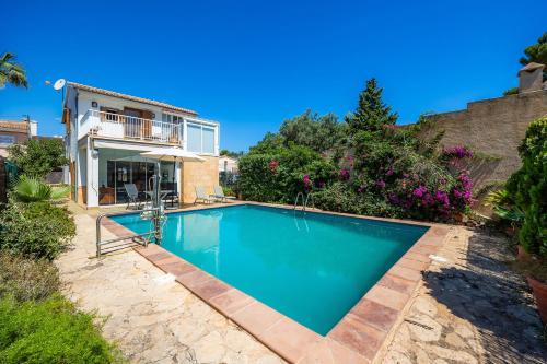 es Bacares Villa | Relax at Ca La Lluna: Family-Friendly with Pool Access
