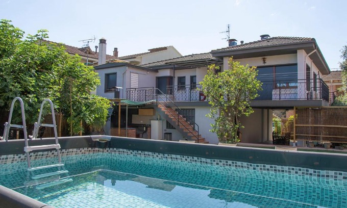 Sant Jaume de Llierca House | Discover Ca La Rosita: Oceanfront Retreat with Pool Access