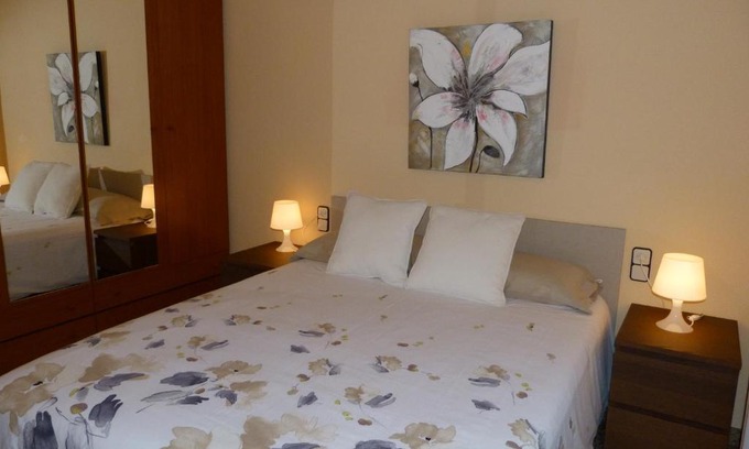 Olot Apartment | Discover Ca la Xesca: Family-Friendly Escape with 9.2 Rating