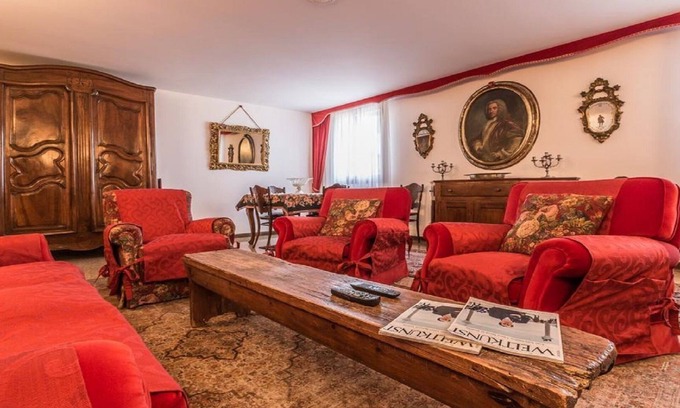 Cannaregio Apartment | Elegant Venice Apartment with Spa and Ocean View