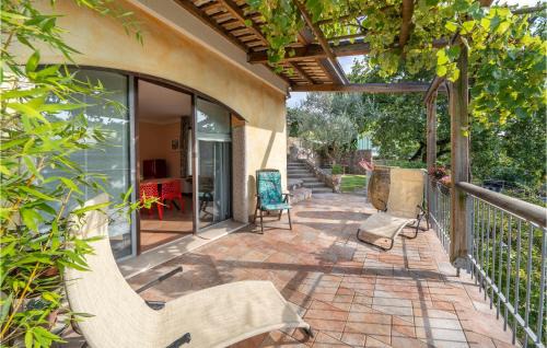 Ceredello Apartment | Inviting Camandion: Family-Friendly & Guest Rated 10/10