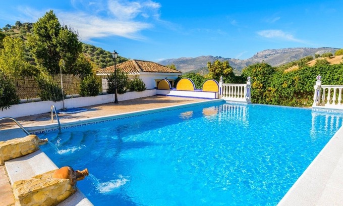 Priego de Cordoba Villa | Discover La Mimbre Rural - 9.8 Rated Retreat in Priego