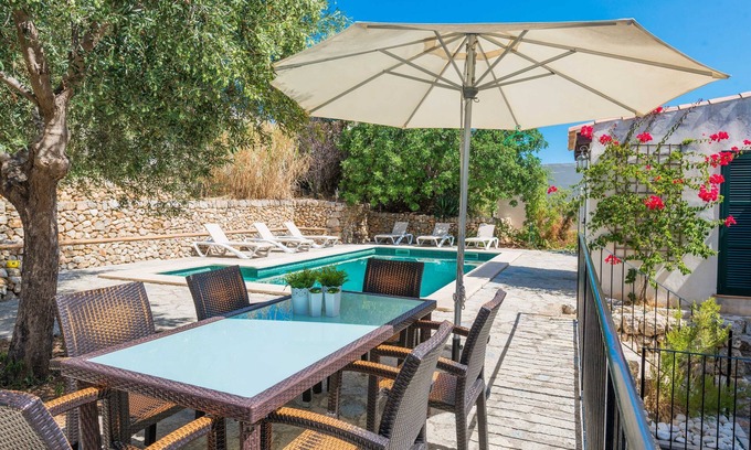 Lloseta Villa | CA N'ABRINES - Beautiful and traditional townhouse with private pool near the mountains. F