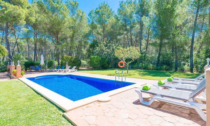 Sa Cabaneta Villa | Indulge in CA NA BARBARA: Villa with Private Pool & WiFi