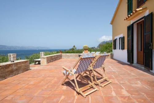 Mal Pas-Bon Aire Villa | Ca na Sió: Oceanview Retreat with Pet-Friendly Amenities