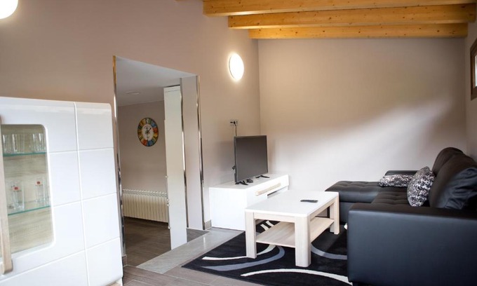Pravia House | Family-Friendly Ca Roxa: Guest Rated 9.8/10