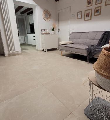 Santa Croce Apartment | Pet-Friendly Retreat at CA' SEBASTIANO - Rated 9.6/10!