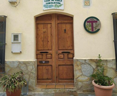 Tivissa Bed & Breakfast | Pet-Friendly CA TONI: Rated 9.3/10 with Restaurant & Breakfast