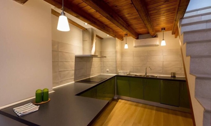 San Pablo Apartment | Historic 2 BDR Duplex with Garage in the City Center
