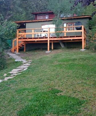 San Carlos de Bariloche Cabin | Budget-Friendly Getaway at Cabaña Bariloche