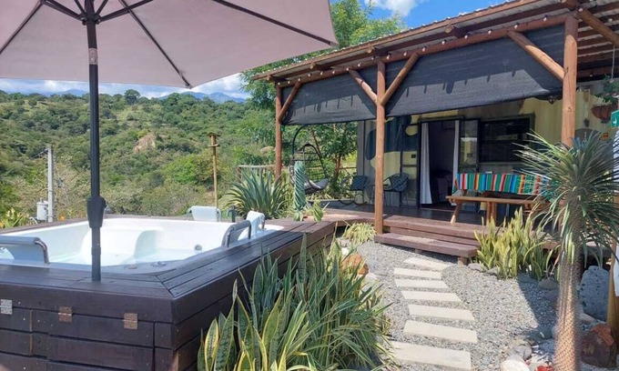 Sopetran Cabin | Relaxing Cabaña Busping: Ideal for Families and Pets