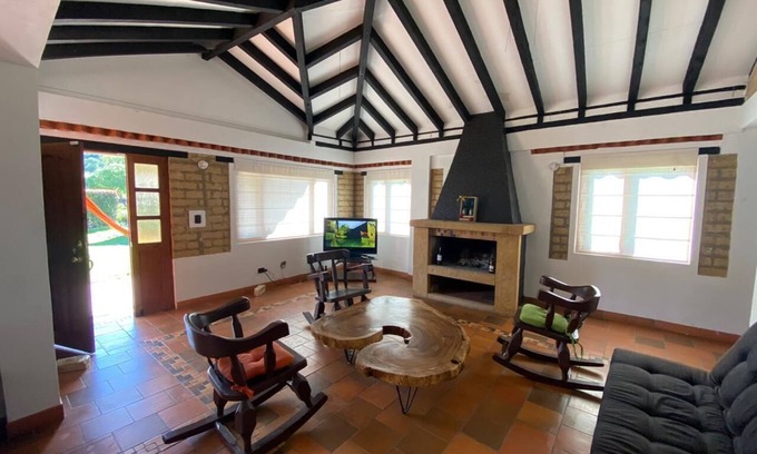 Old Town Cabin | Comfortable Cabaña Campestre with Camping and Parking Access