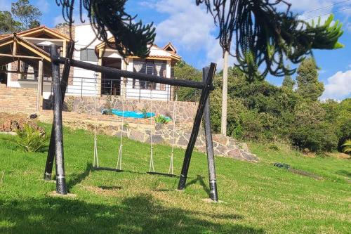 Paipa House | Pet-Friendly Cabaña Campestre Montreal: Guest Rated 9.9/10