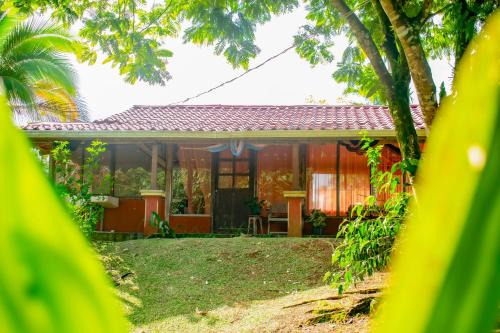 Venecia House | Pet-Friendly Retreat at Cabaña Campo Verde, Rated 10/10