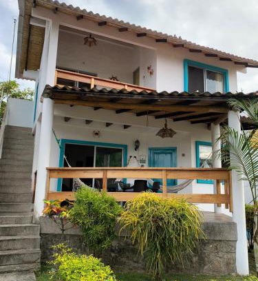 Olon House | Pet-Friendly Cabaña Cangrejito Olon with Pool & Ocean Views