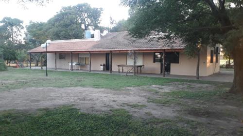 San Antonio de Areco House | Family-Friendly Cabaña Casa Grande with Pool & High Ratings
