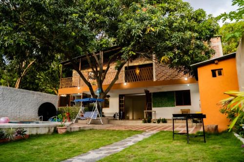 Bavaria Cabin | Discover Cabaña Casa Lila: Pet-Friendly Retreat with Pool