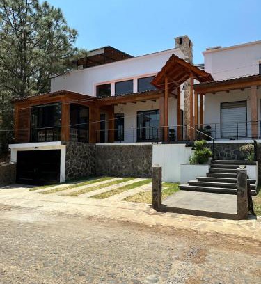 Mazamitla Ski Chalet | Cabaña Casa Victoria
