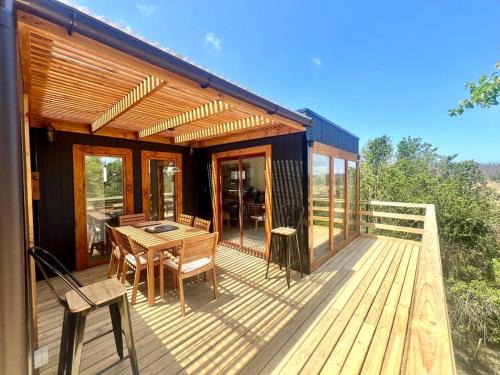 Quintero House | Relax at Cabaña Cerro Mauco with Pool and Ocean Views