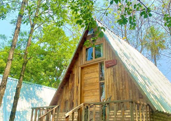 Ciudad Del Este Cabin | Cozy Cabaña del Lago: Pet-Friendly Stay with Pool