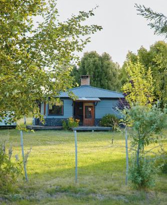 Trevelin Ski Chalet | Pet-Friendly Retreat at Cabaña Cordón Situación - 8.9/10