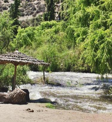 Las Mollacas House | Family-Friendly Retreat at Cabaña de Campo La Cisterna