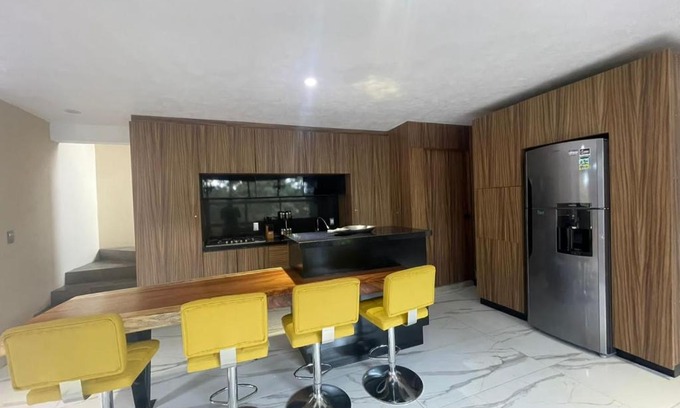 Mazamitla House | Pet-Friendly Haven: Cabaña de la Cascada - Guest Rated 10/10
