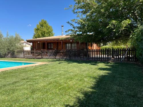 Baza House | Inviting Cabaña de la Vega: Top-Rated with Pool Access