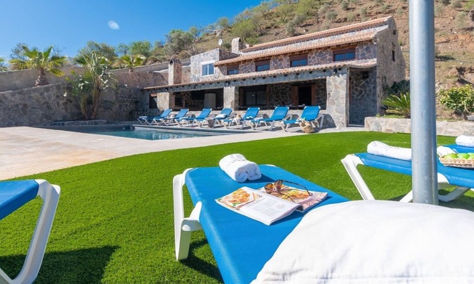 El Borge Villa | Relaxing Retreat at Cabaña de Piedra El Borge - 9.4/10!