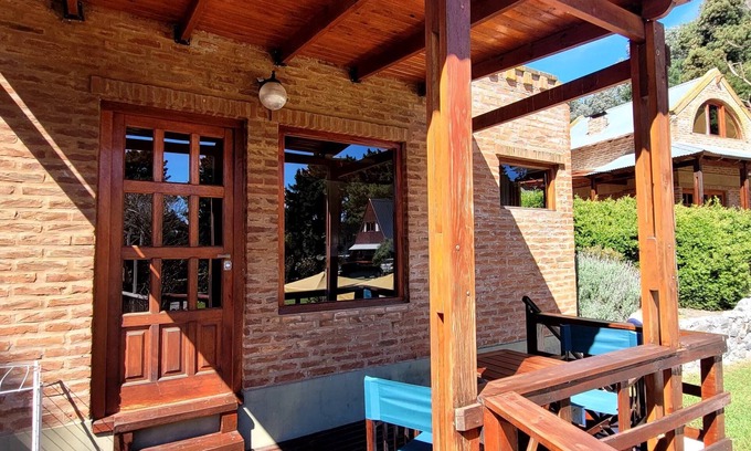 Tandil Cabin | Cozy Cabaña Del Puente: Ocean View with Pool & Spa