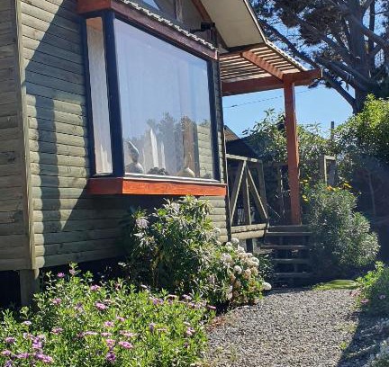 Buchupureo House | Discover Cabaña El Avellano: Rated 9.7/10 & Family-Friendly