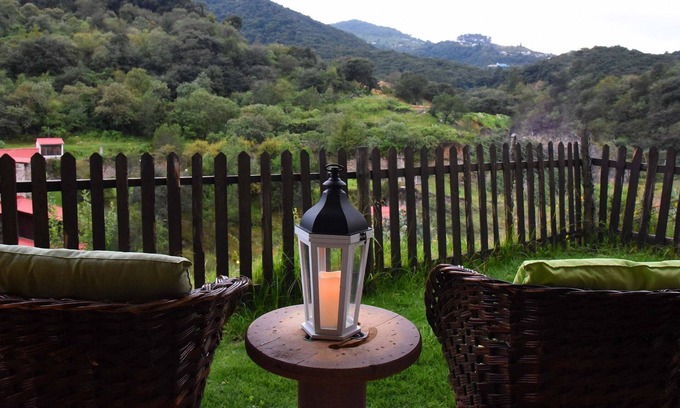 Mineral del Monte Cabin | Family-Friendly Cabaña El Encino with Spa & Breakfast