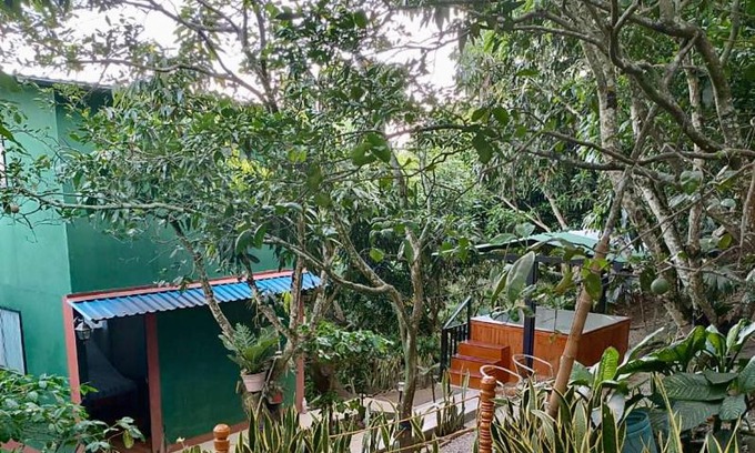 La Mesa Apartment | Pet-Friendly Retreat at Cabaña El Mirador - Guest Rated 9.8