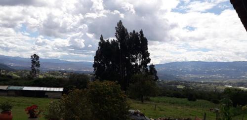 Arcabuco House | Pet-Friendly Cabaña El Mirador M&G with Breakfast Included